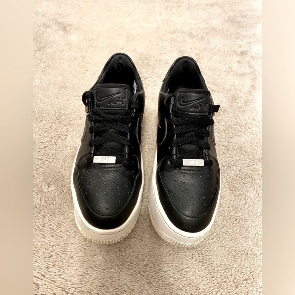 Nike Air Force 1 Sage Low - Picture 3 of 5